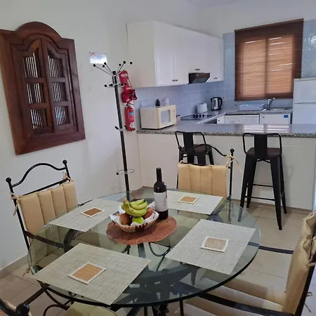 דירה Sunset 03 פאפוס